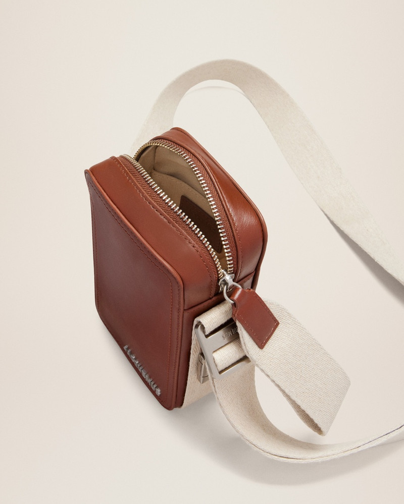 JACQUEMUS Le Cuerda Vertical outlook