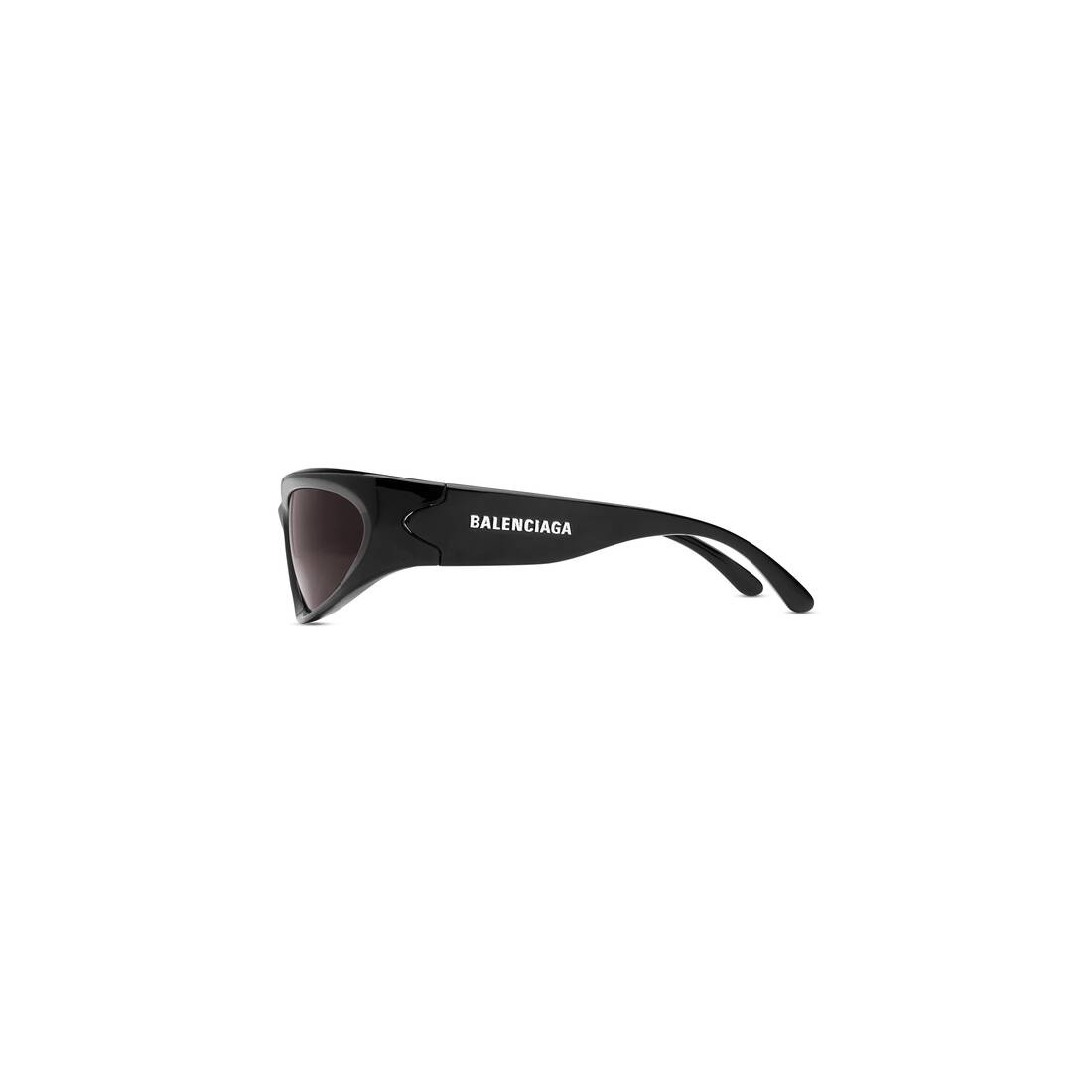Swift Oval Sunglasses in Black - 3