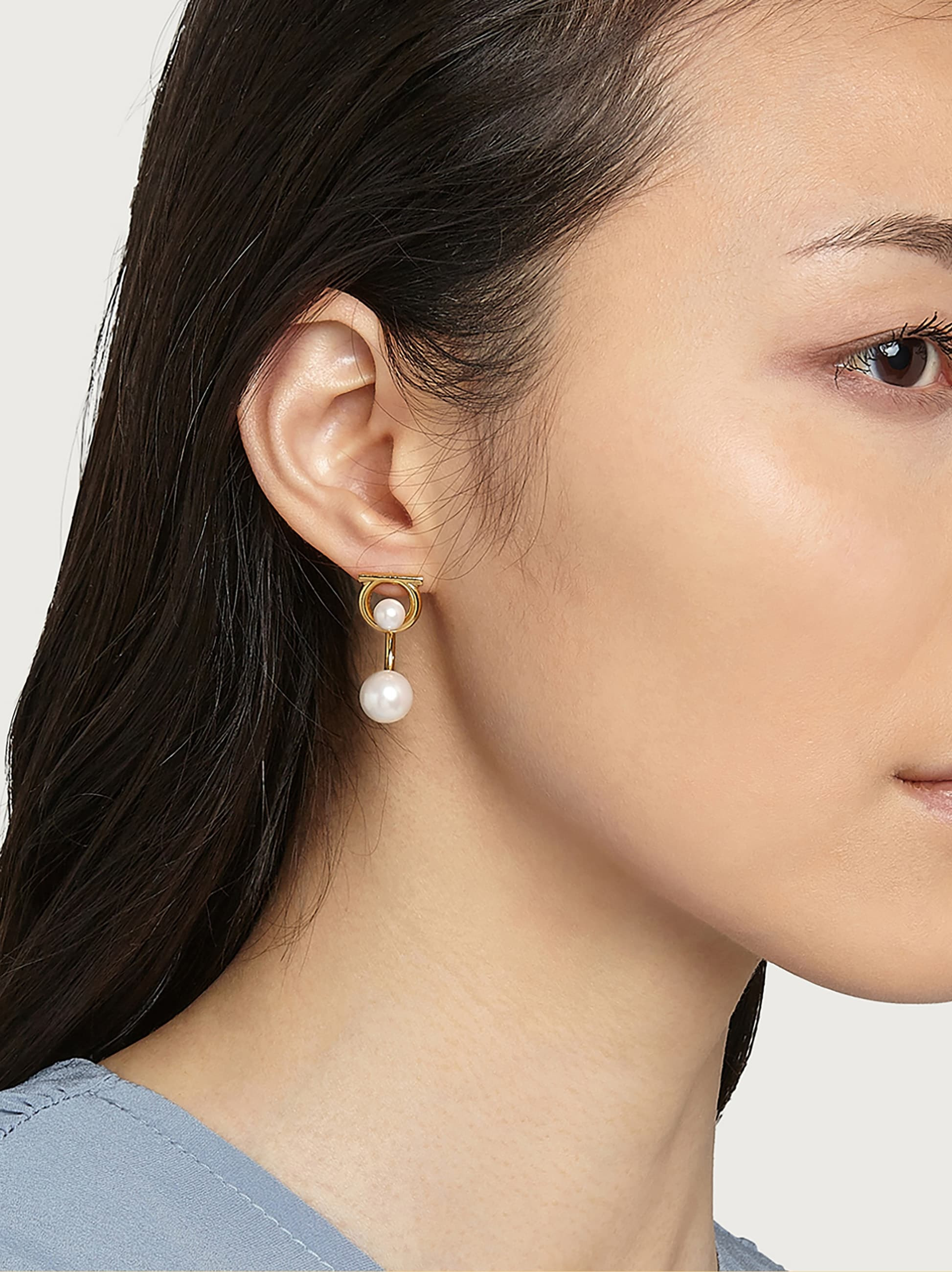 Gancini earrings with synthetic pearls - 3