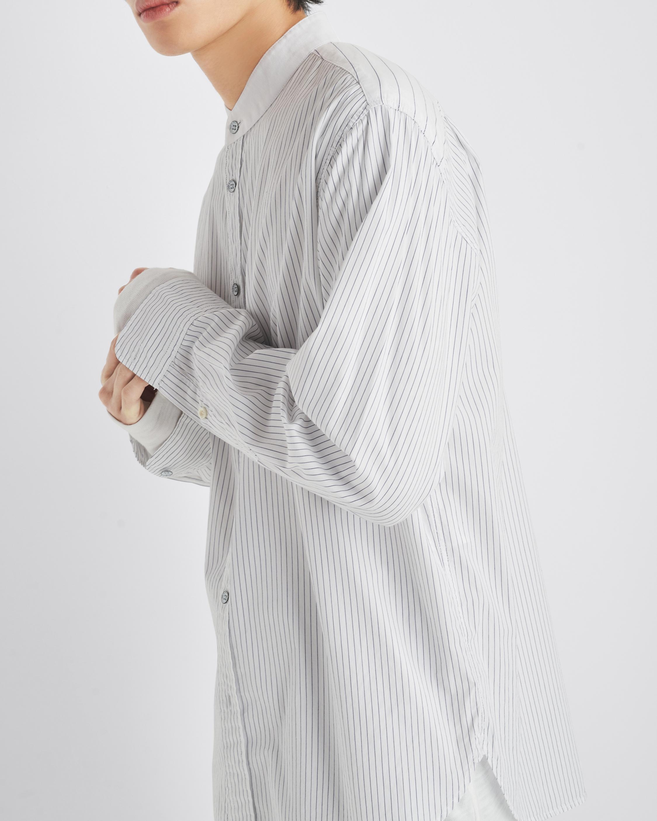 Landon Cotton Poplin Shirt
Relaxed Fit Button Down - 7