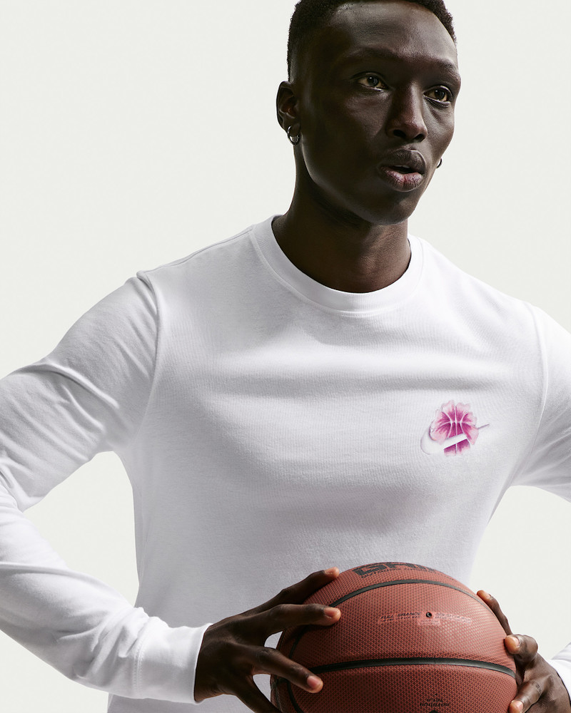 Nike Essential Men's Long-Sleeve Basketball T-Shirt 3