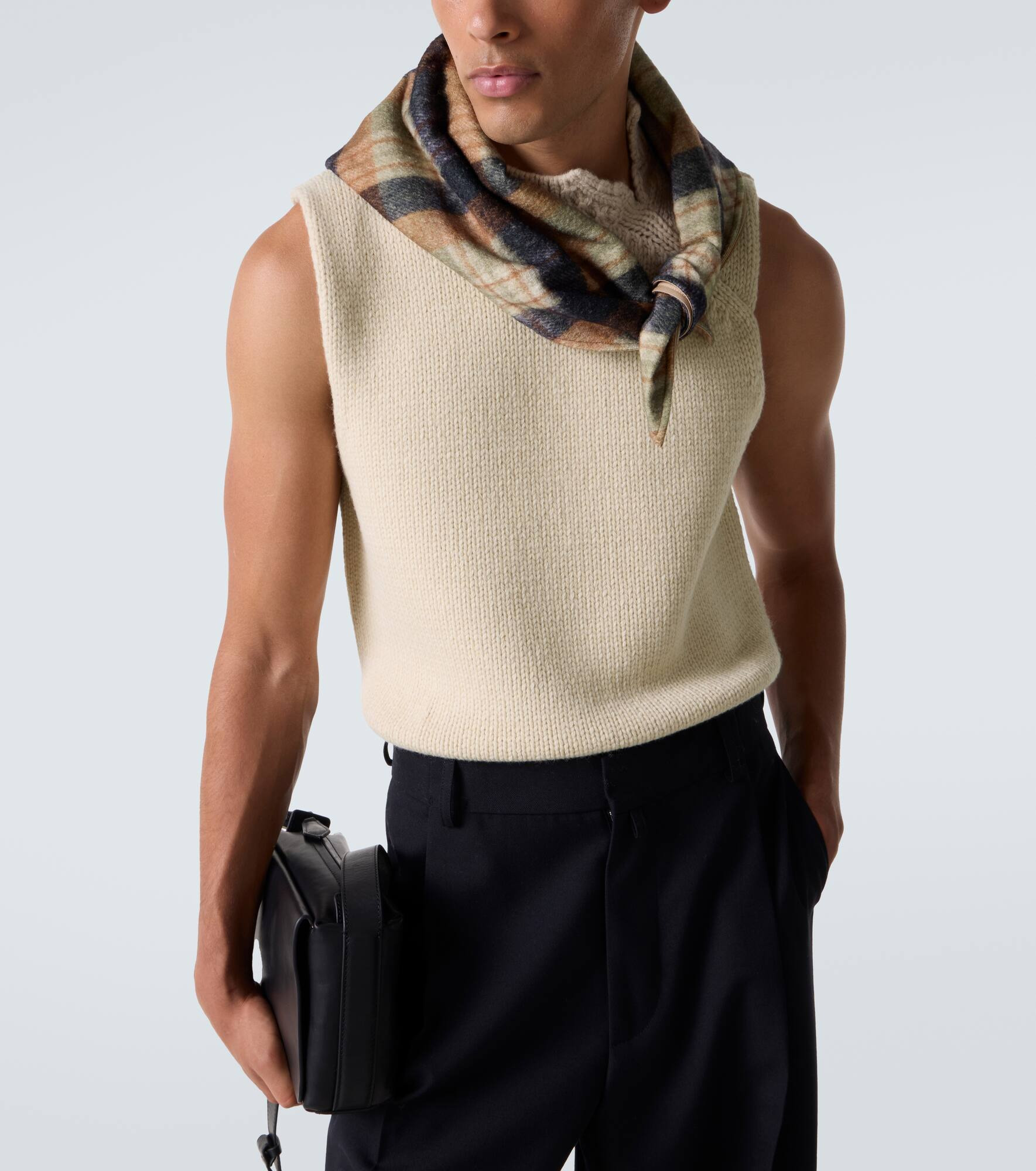 Wool and cashmere sweater vest - 5