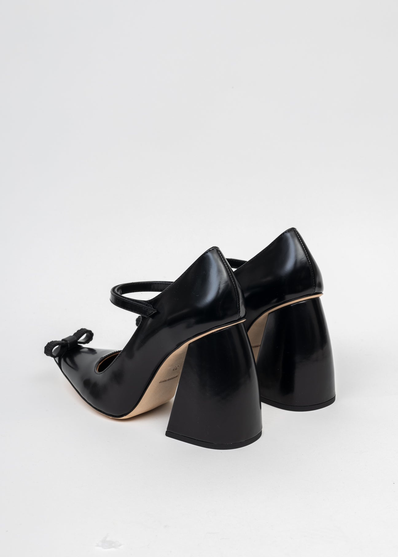 Black Pointed High Heels - 3