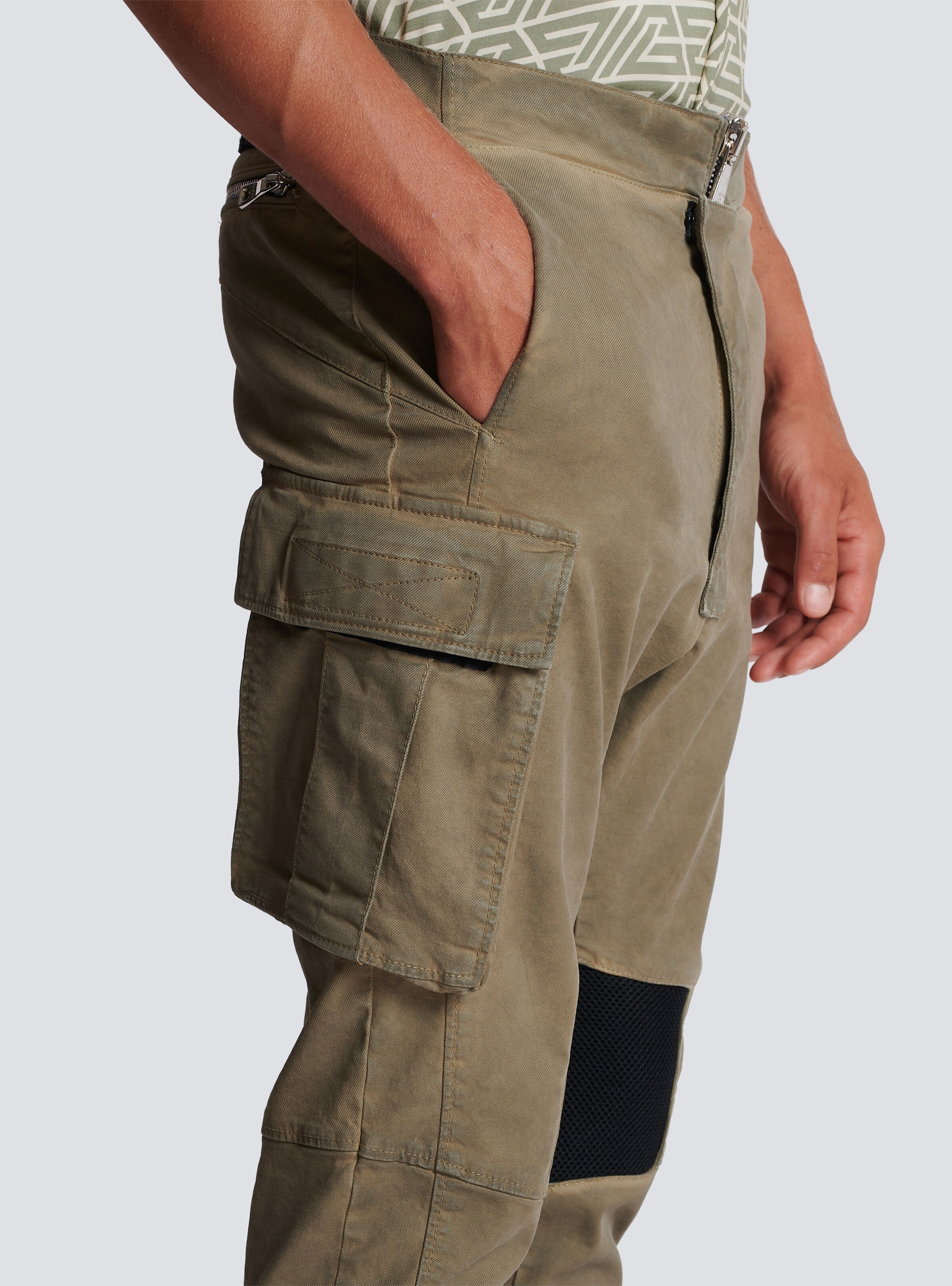 Cotton cargo trousers with inserts - 7