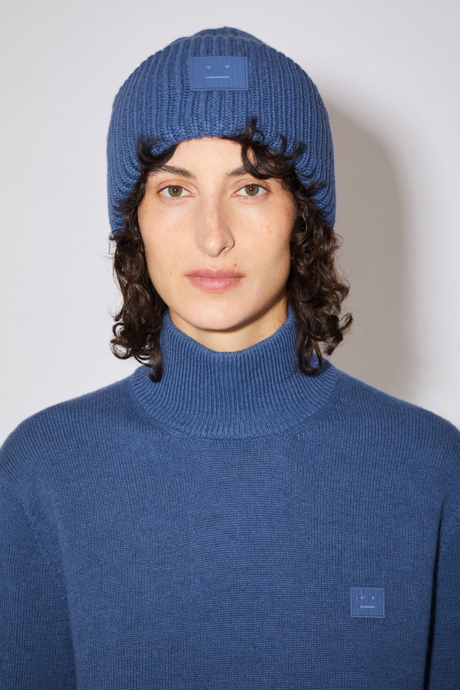 Face logo beanie - Dusty blue - 2