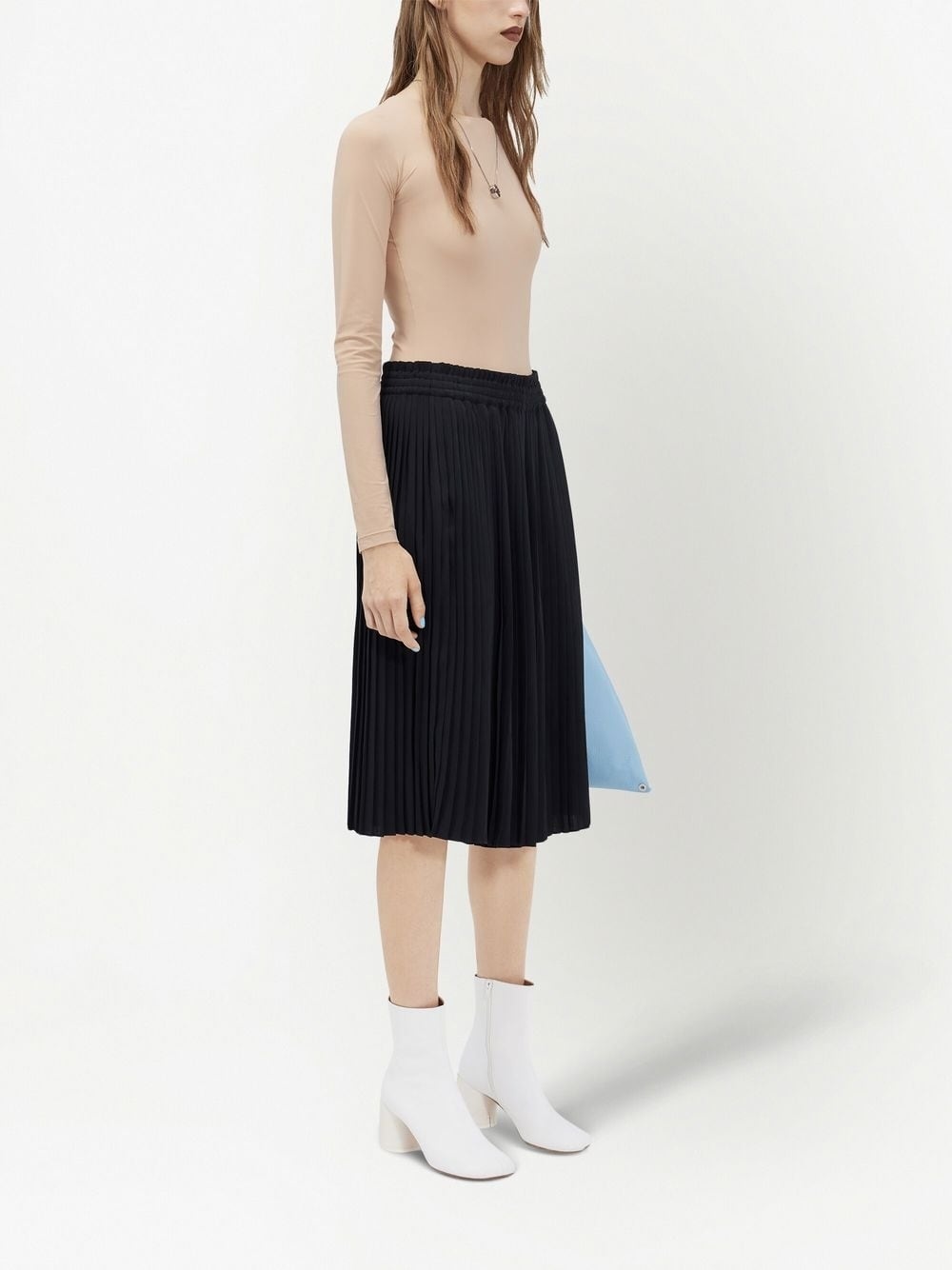 fully-pleated knee-length shorts - 3