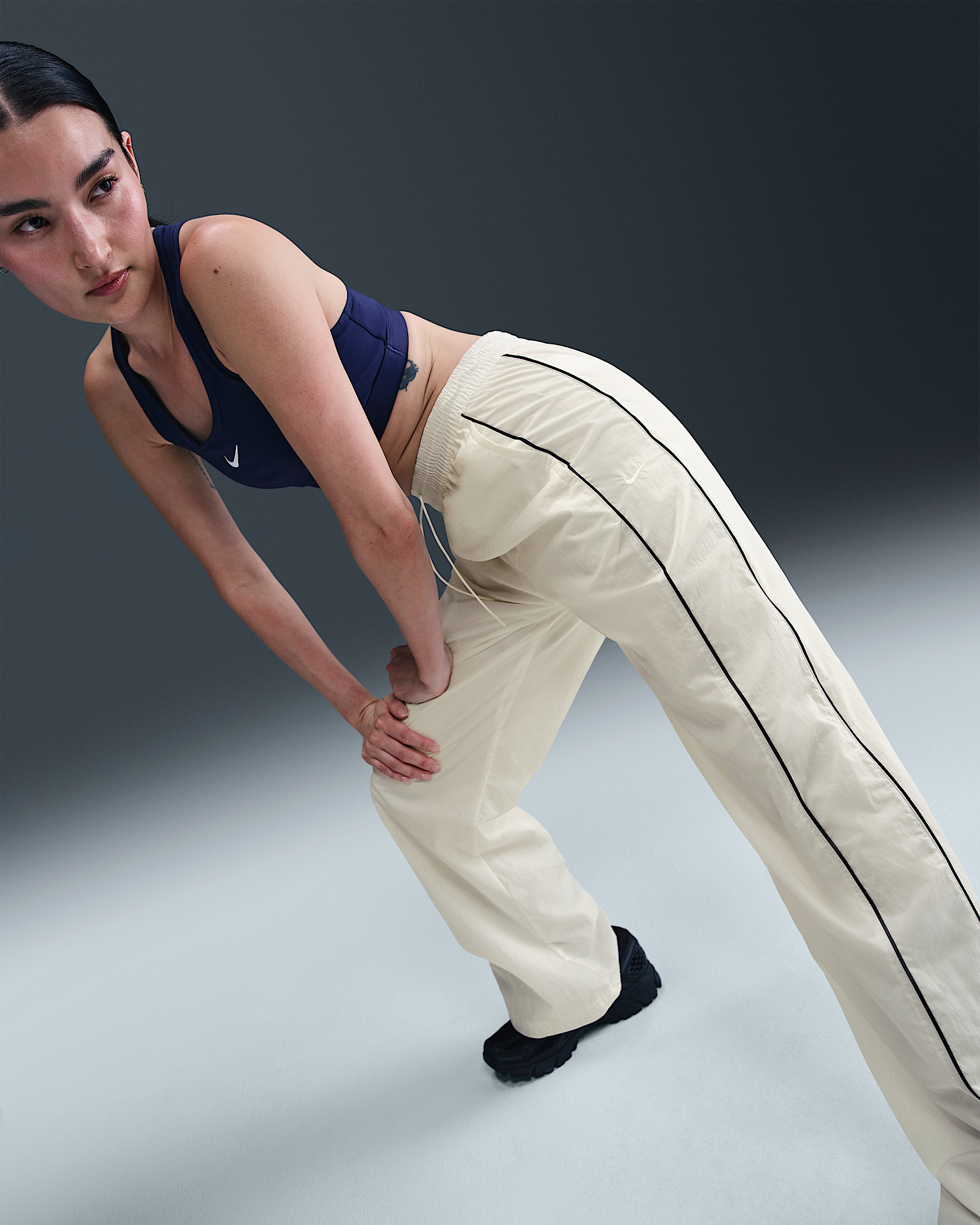 Nike Windrunner Women's High-Waisted Woven Open-Hem Pants - 5