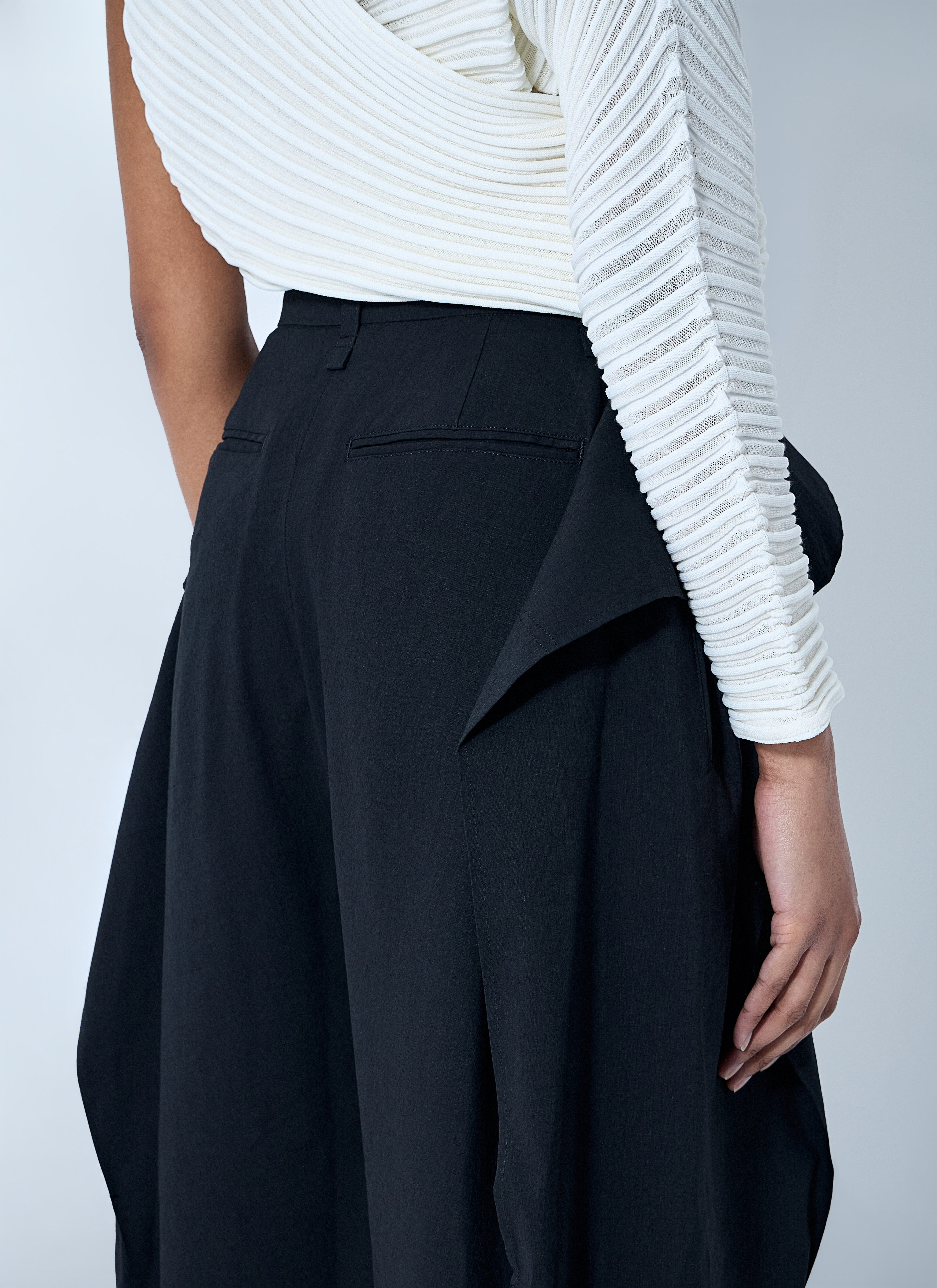 Issey Miyake Women Personality Pants - 6