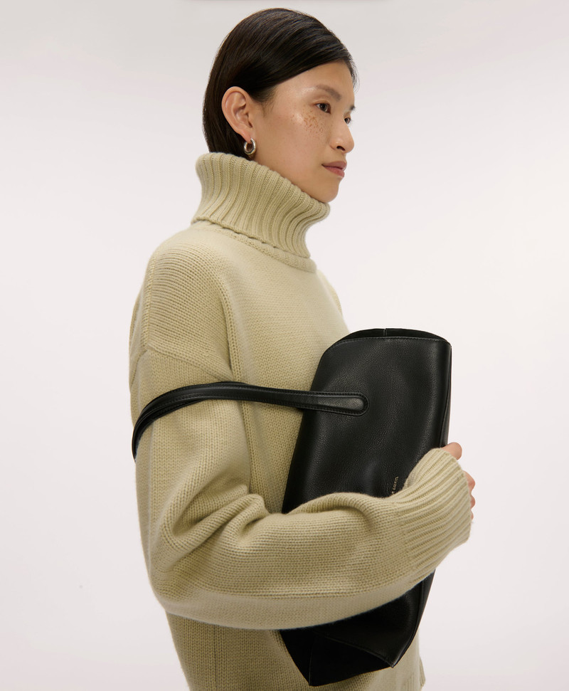 Mansur Gavriel HELIOS outlook