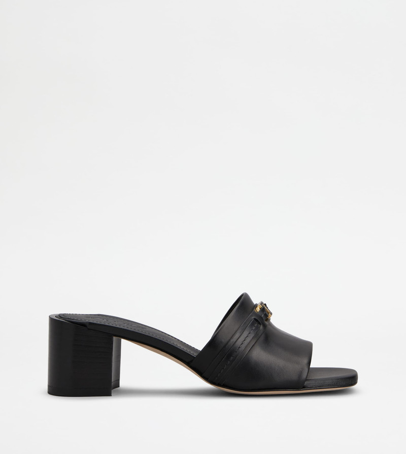 SANDALS IN LEATHER - BLACK 1