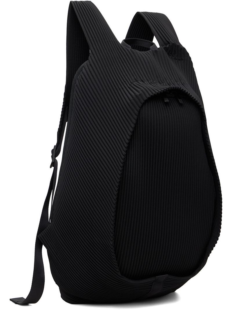 ISSEY MIYAKE Black Pleats Backpack outlook