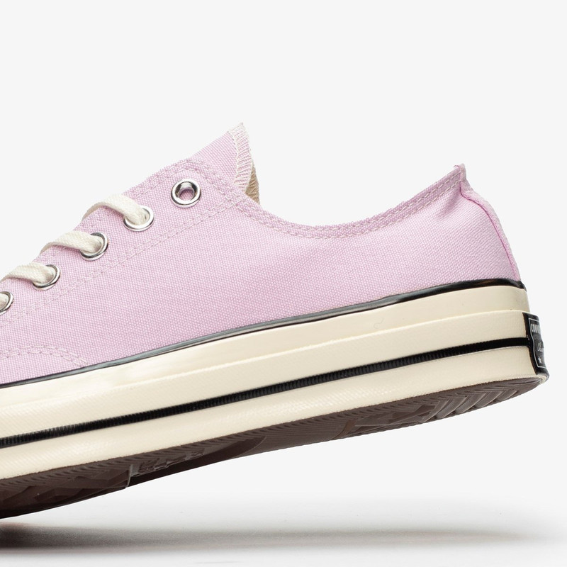 Chuck 70 6