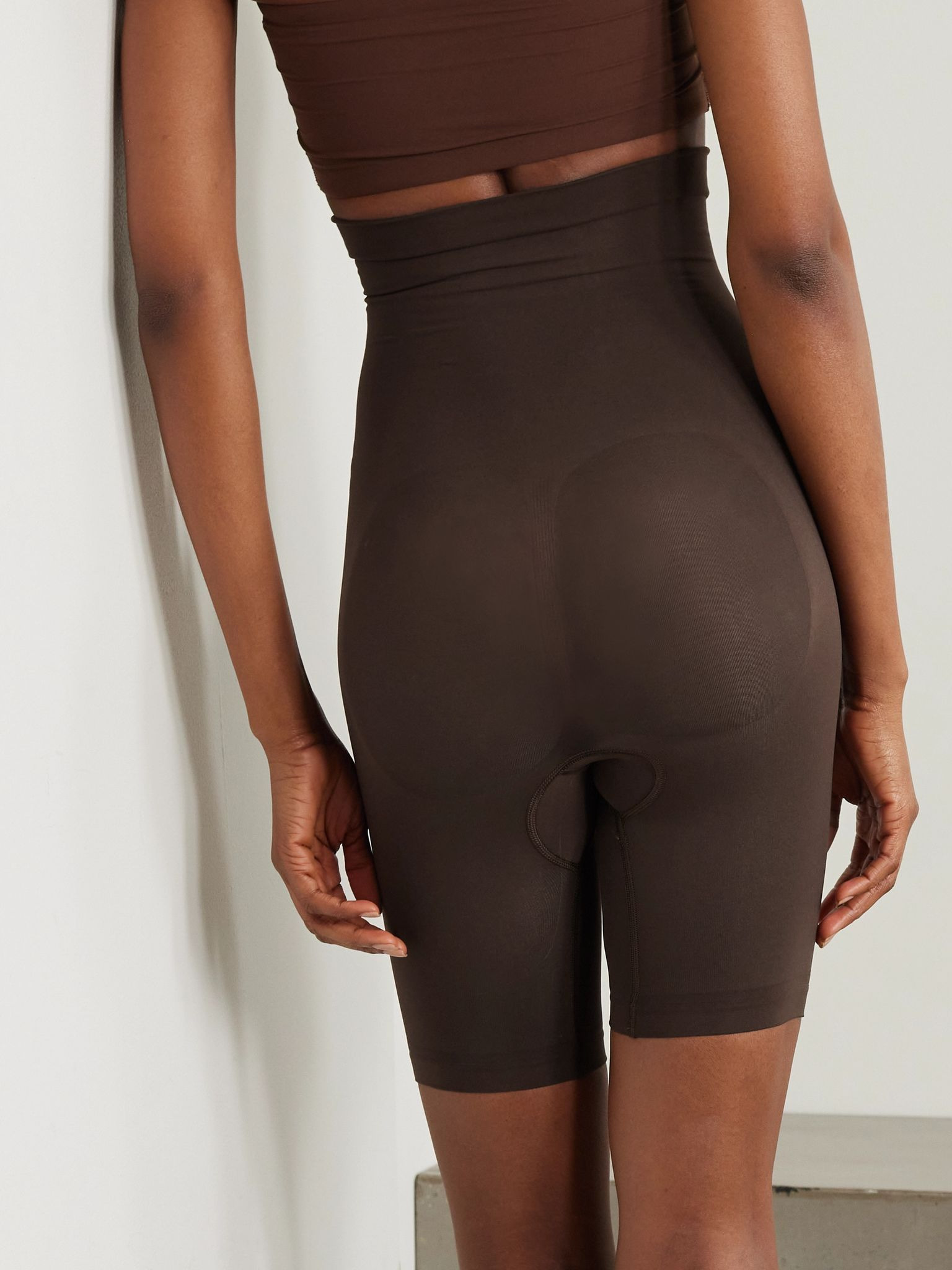 Seamless High-Waisted Above The Knee Short - Cocoa Brown - 3