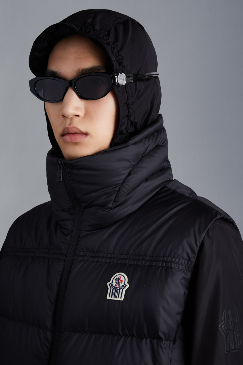 Moncler Swipe 2 Oval Sunglasses outlook