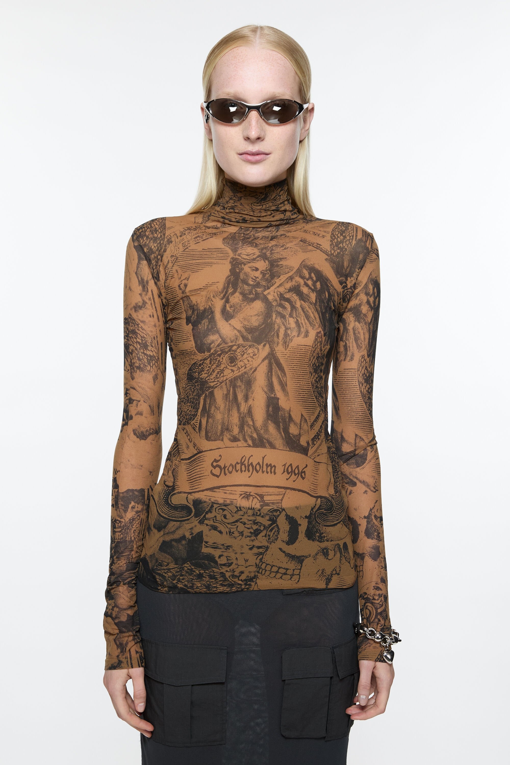 Printed seamless t-shirt - Camel/black - 2