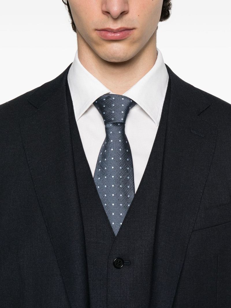 two-button suit 4