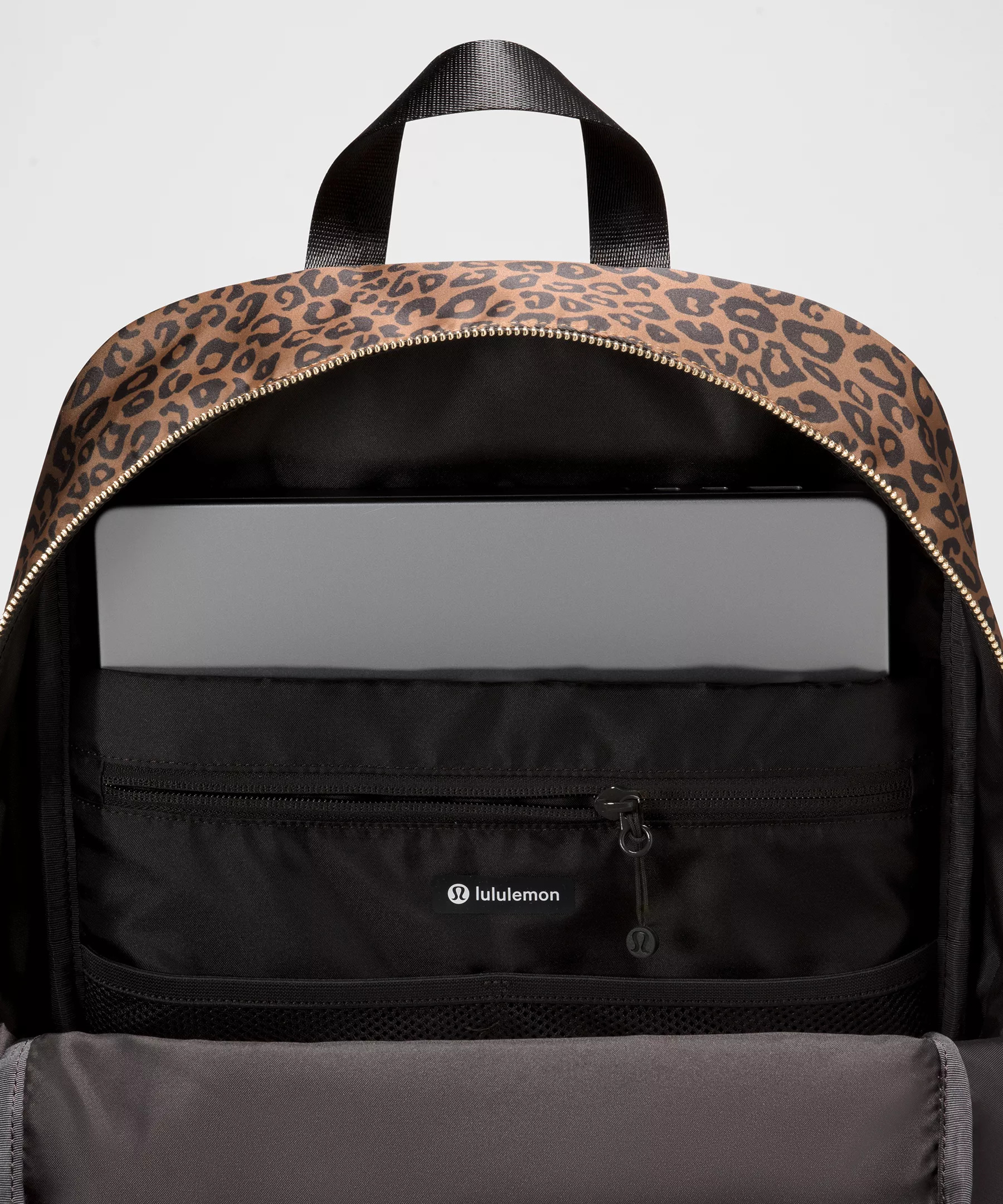Everywhere Backpack 22L *Metal Hardware - 5