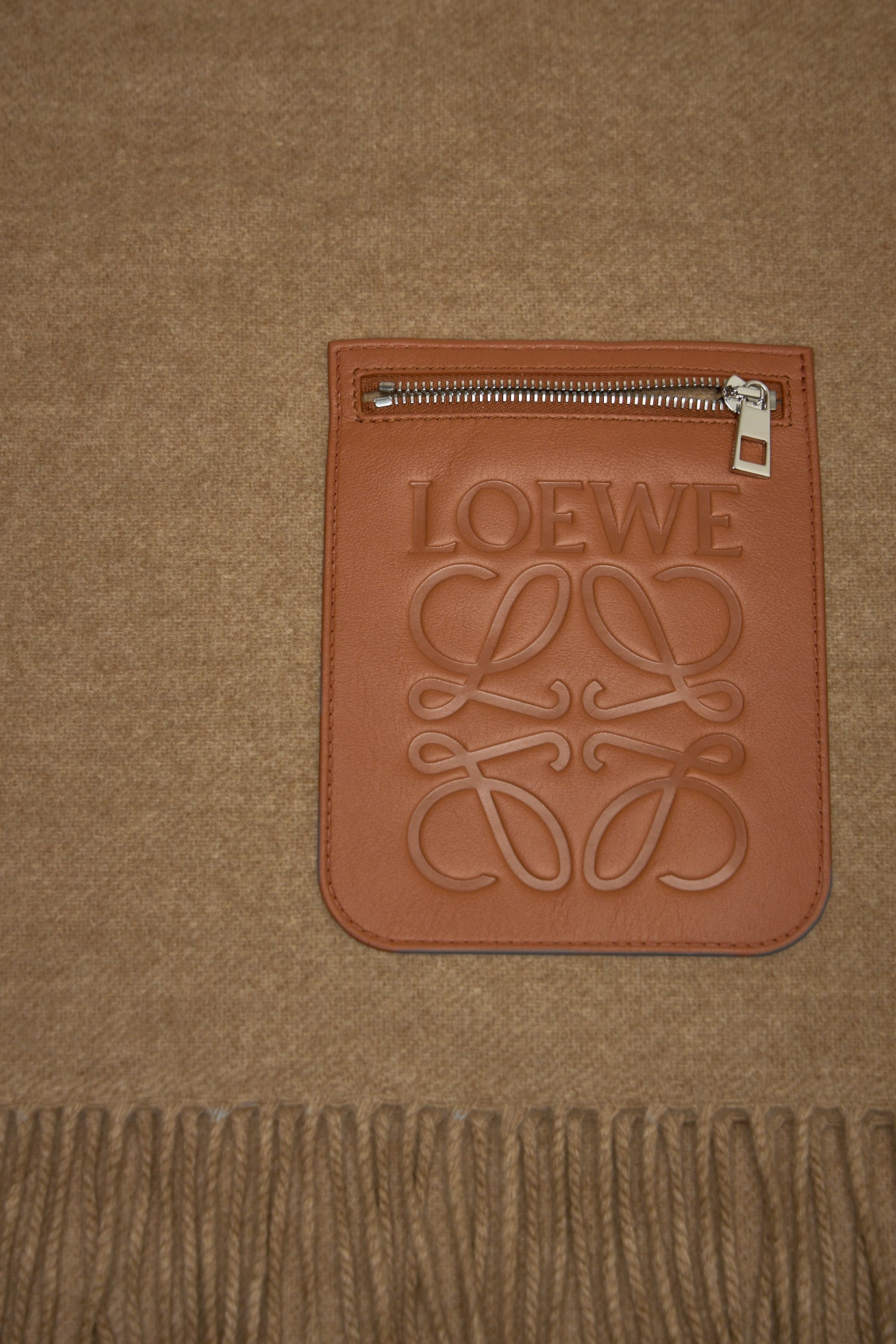 Anagram Embossed Zipped Scarf - 3