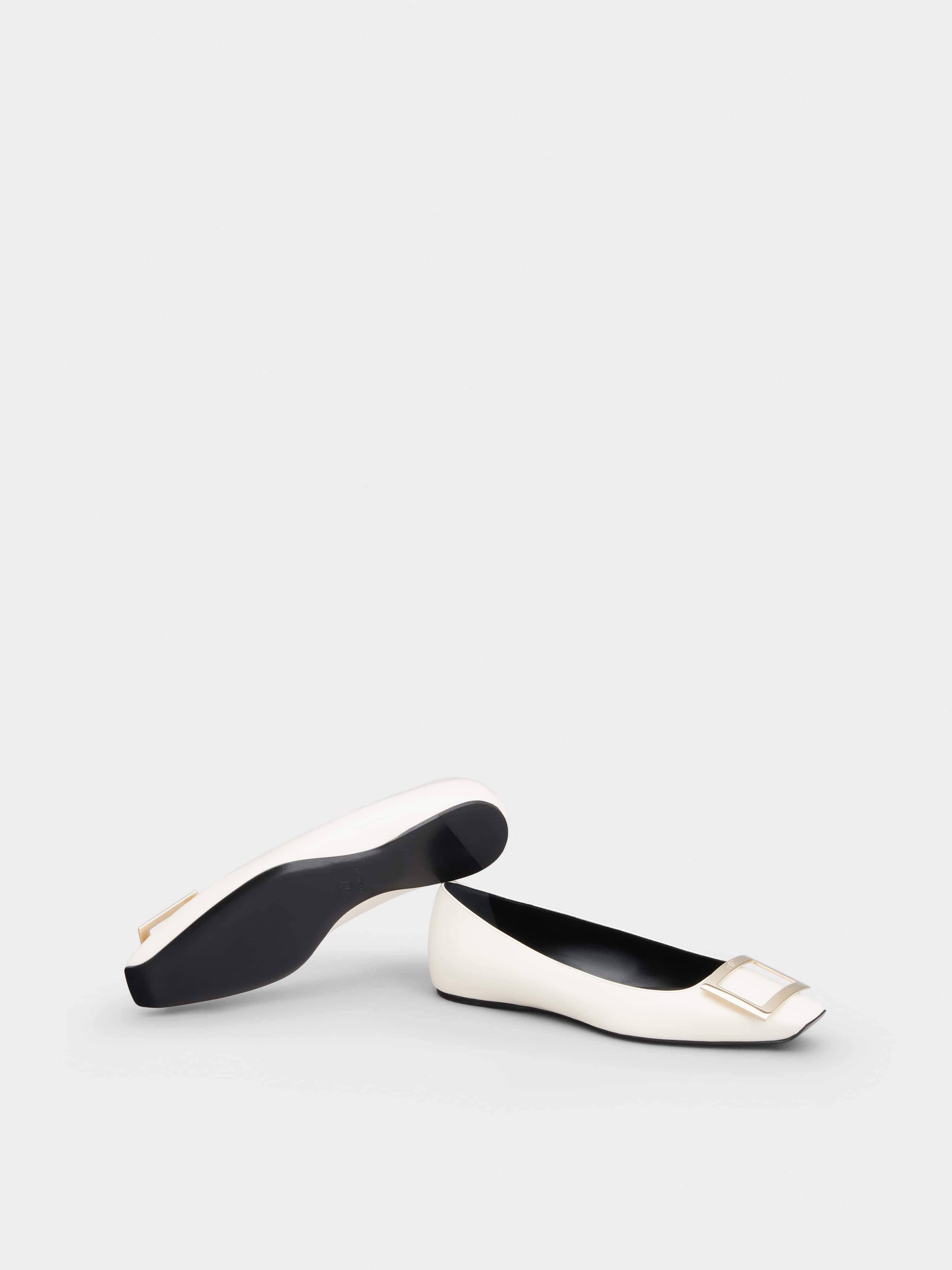 Trompette Metal Buckle Ballerinas in Patent Leather - 6