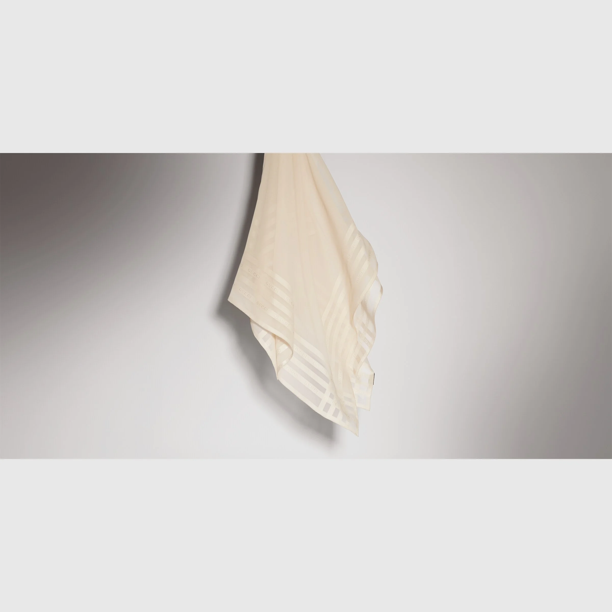 Lightweight silk jacquard shawl - 1