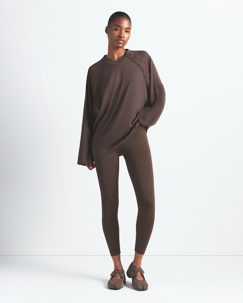 NikeSKIMS Airy Women's Oversized V-Neck Long-Sleeve Top 1