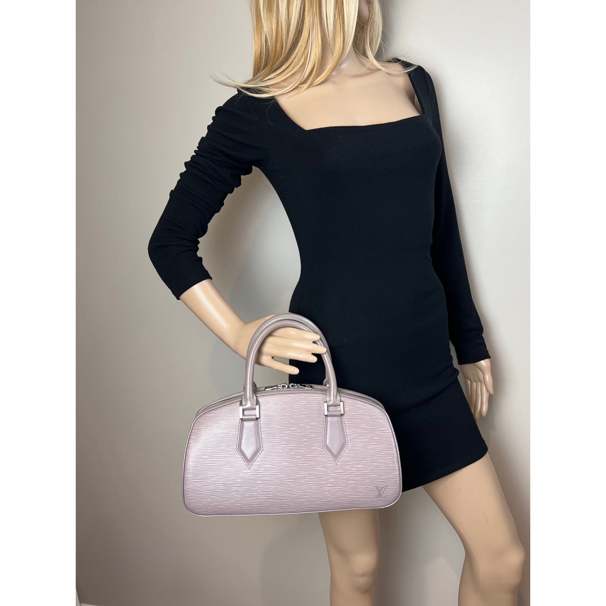 LOUIS VUITTON Epi Jasmin Grey Leather Hand Bag - 8