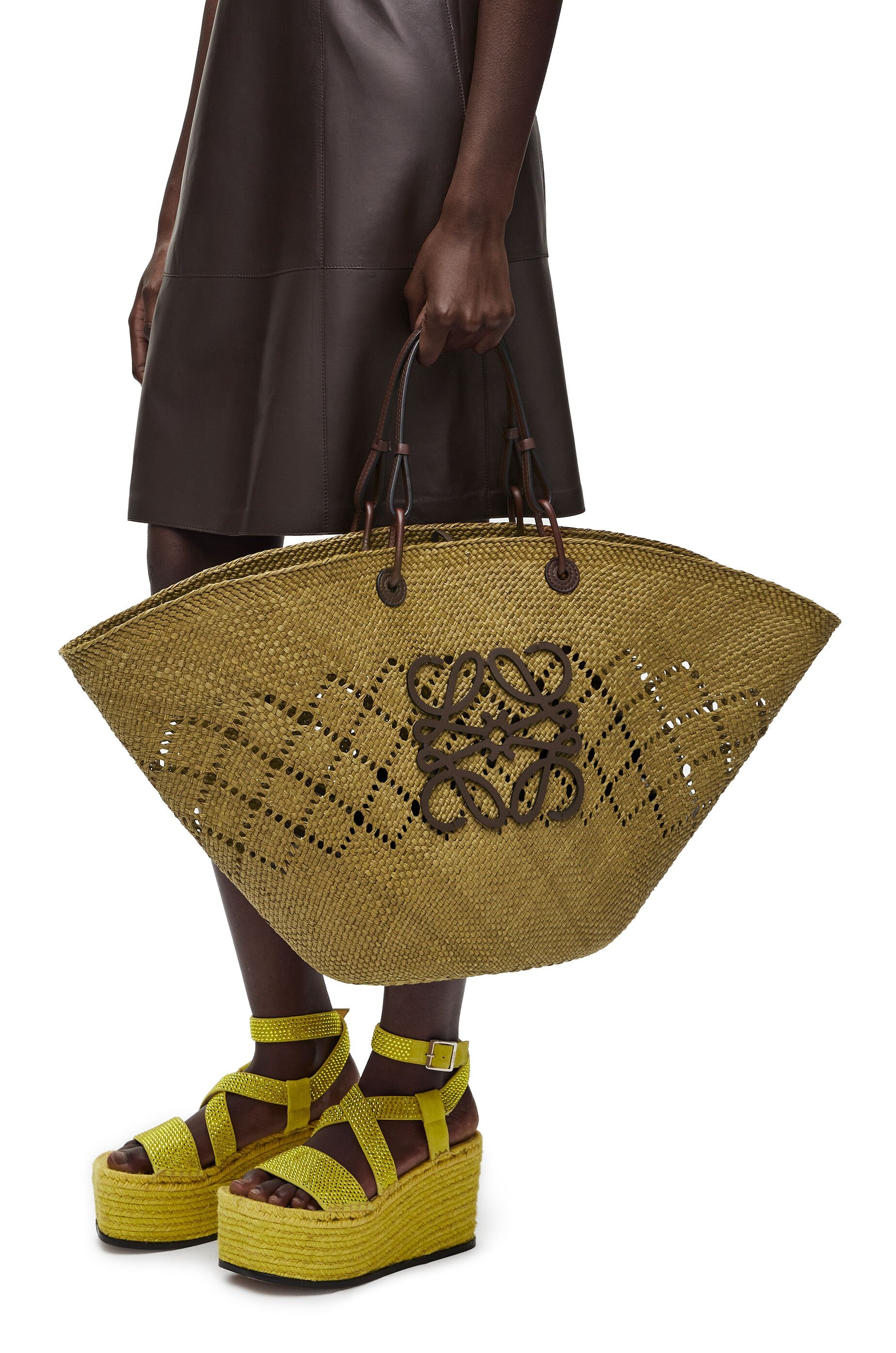 Large Anagram Basket bag in iraca palm and calfskin - 3