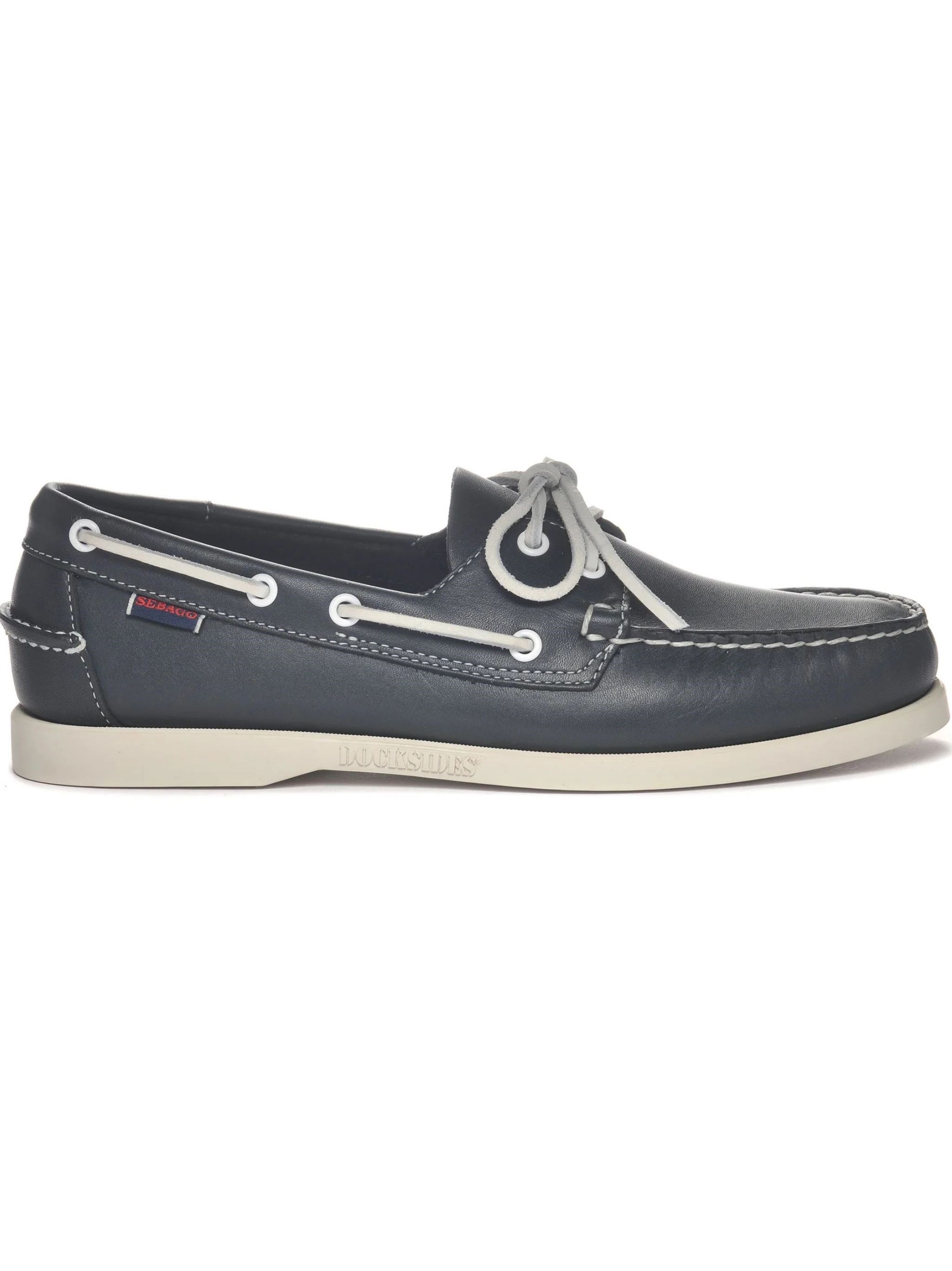 Introducing the DOCKSIDES PORTLAND BOAT SHOES, a classic footwear choice from SEBAGO. Crafted from p - 1