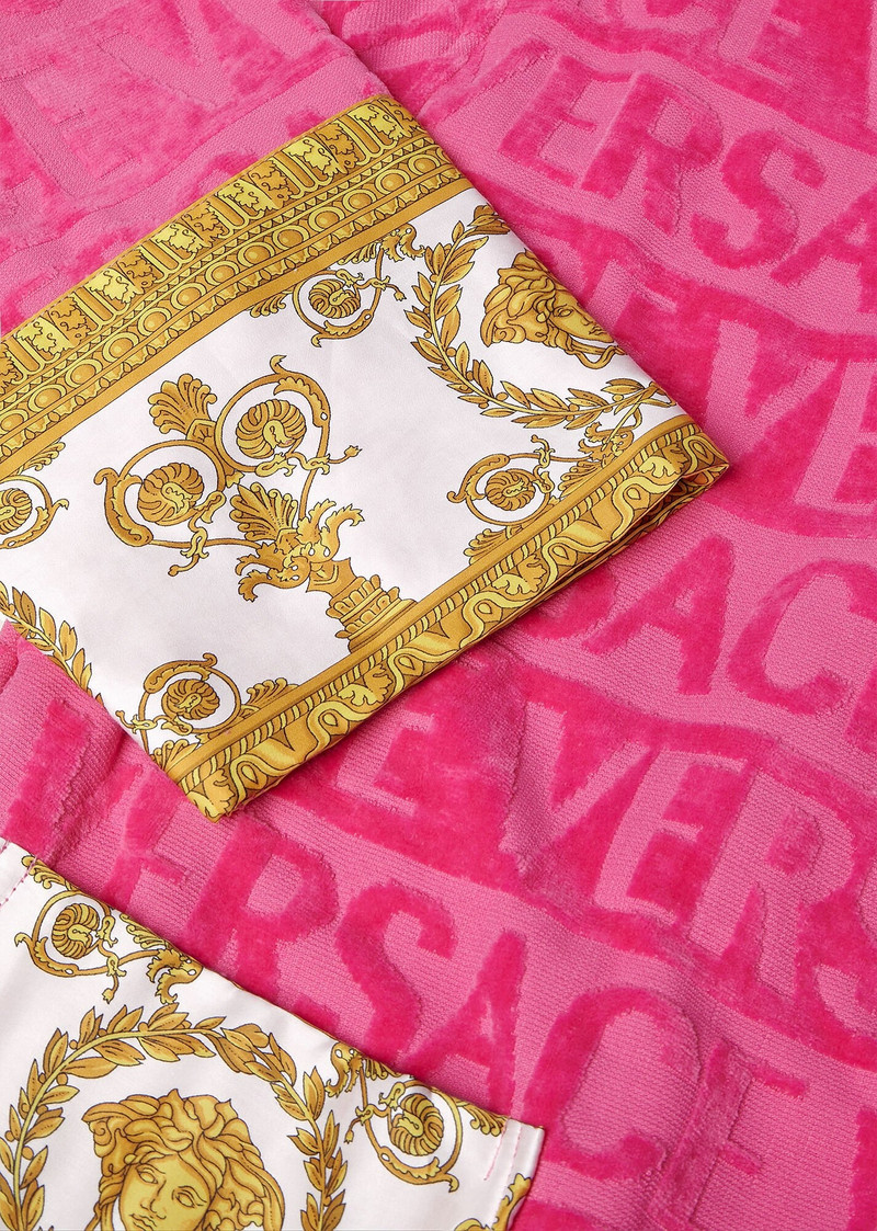 I ♡ Baroque Bathrobe 4