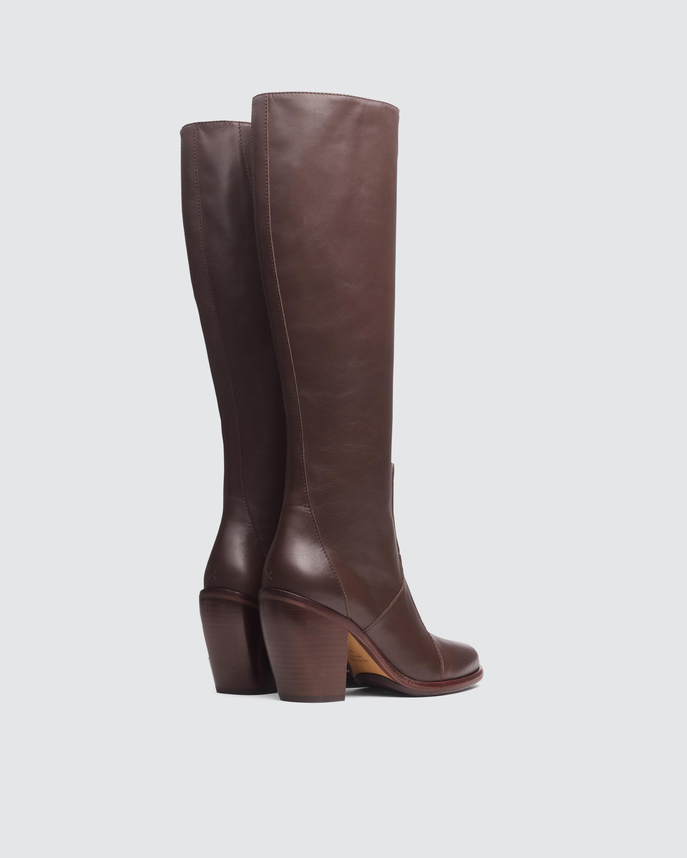 Mustang Knee-High Boot - Leather
Heeled Boot - 3