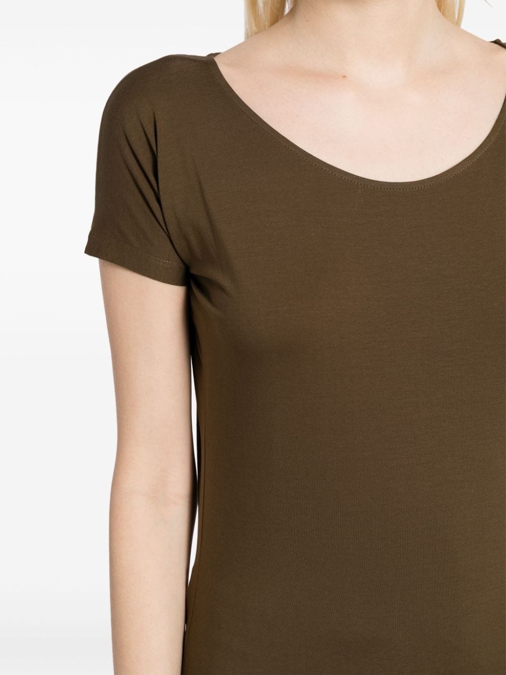 U-neck T-shirt - 5