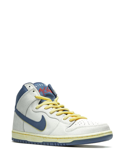 Nike SB Dunk High Pro sneakers outlook