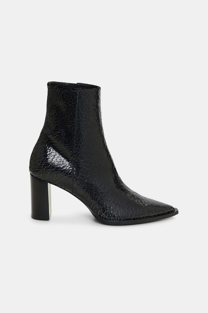CRACKLE EDGINESS bootie 1