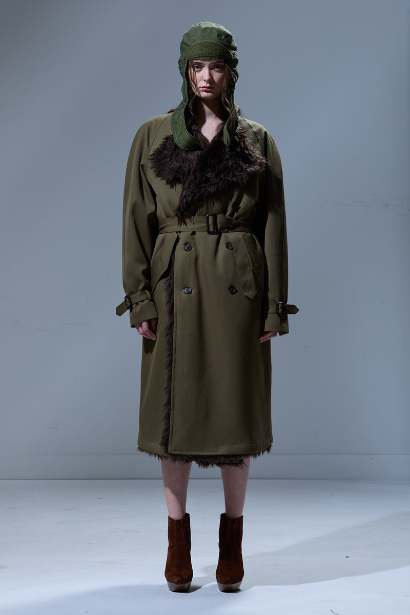 REVERSIBLE TRENCH LINER 4