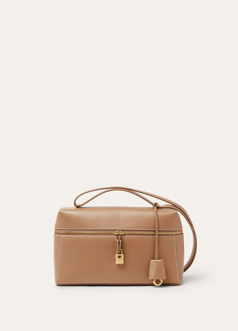 Loro Piana Extra Bag L27 outlook