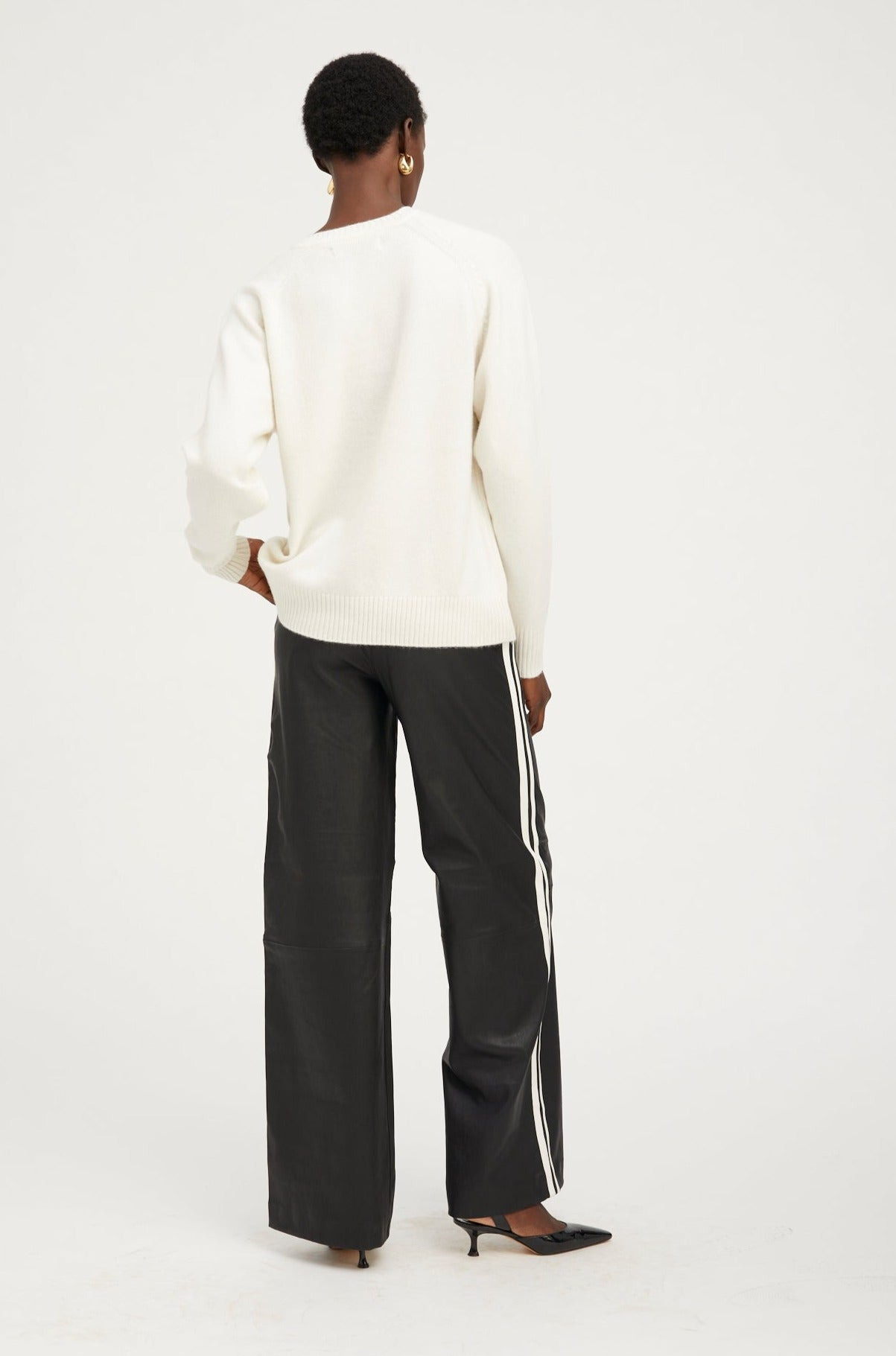 IVORY CASHMERE BOYFRIEND SWEATER - 3