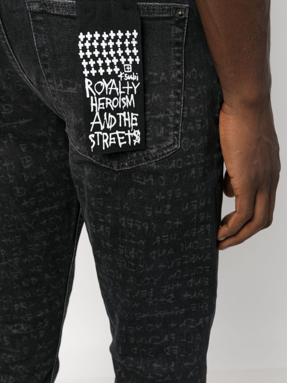 text-print mid-rise tapered jeans - 5