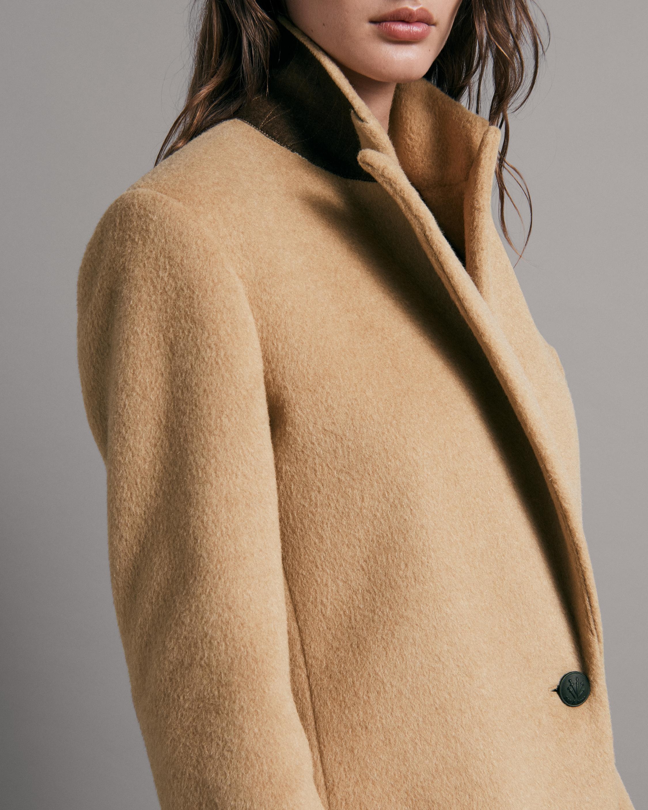Wooster Wool Coat
Classic Fit Coat - 5