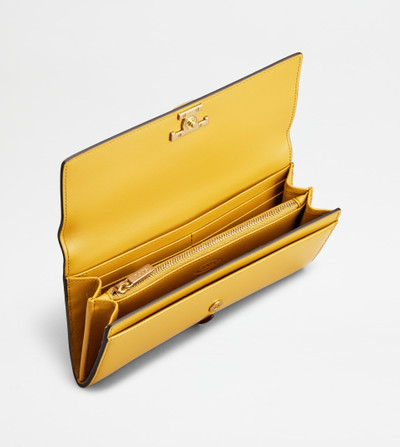 Tod's T TIMELESS WALLET IN LEATHER - YELLOW outlook