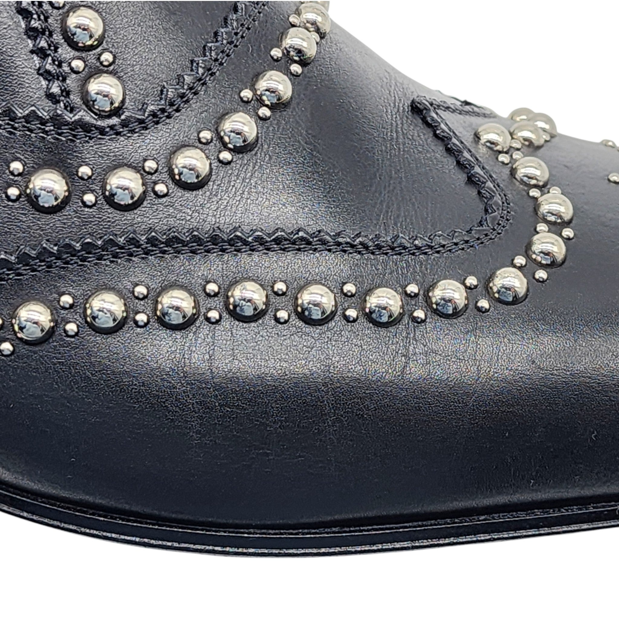 Christian Louboutin Charlie Clou Studded Oxford Shoes - Leather - Black - 42 - 7