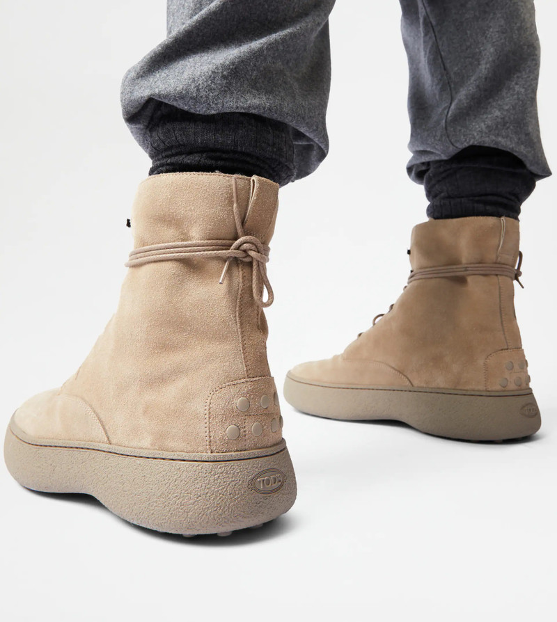 Tod's TOD'S W. G. LACE-UP ANKLE BOOTS IN SUEDE - BEIGE outlook