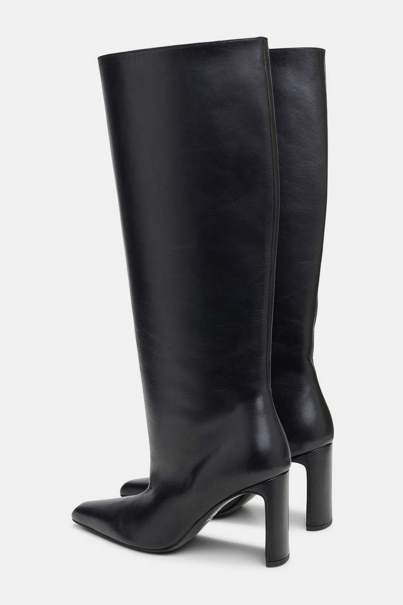 CHIC SOPHISTICATION- Wide tall boot 9