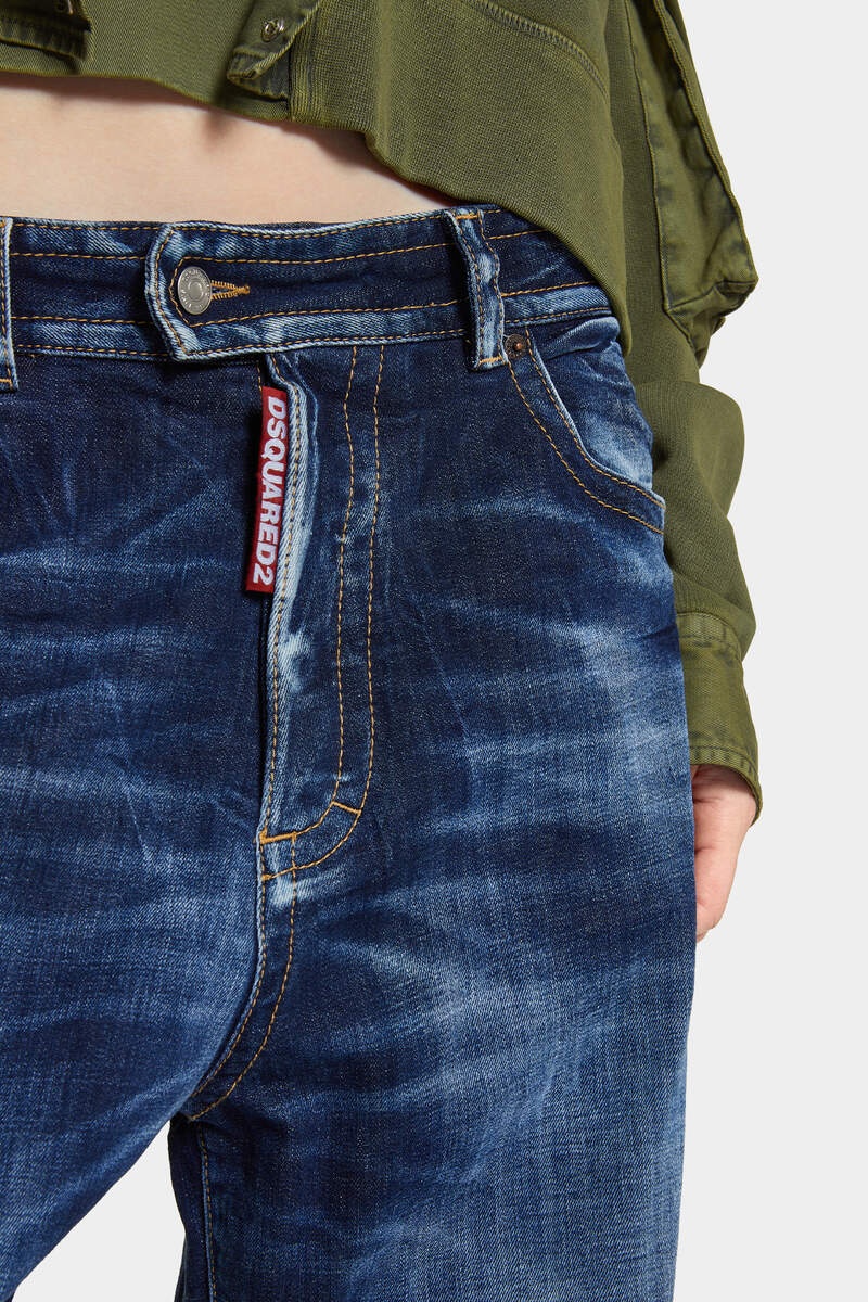 MEDIUM WASH 9 TO 5 MAN JEANS - 6