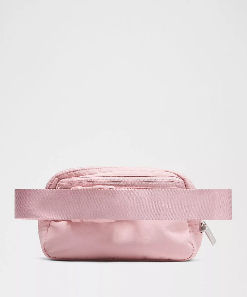 Everywhere Belt Bag with Long Strap 1L 3