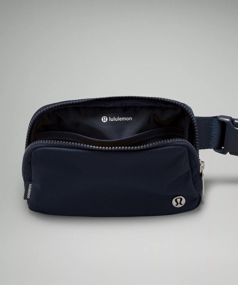 Everywhere Belt Bag with Long Strap 1L 5