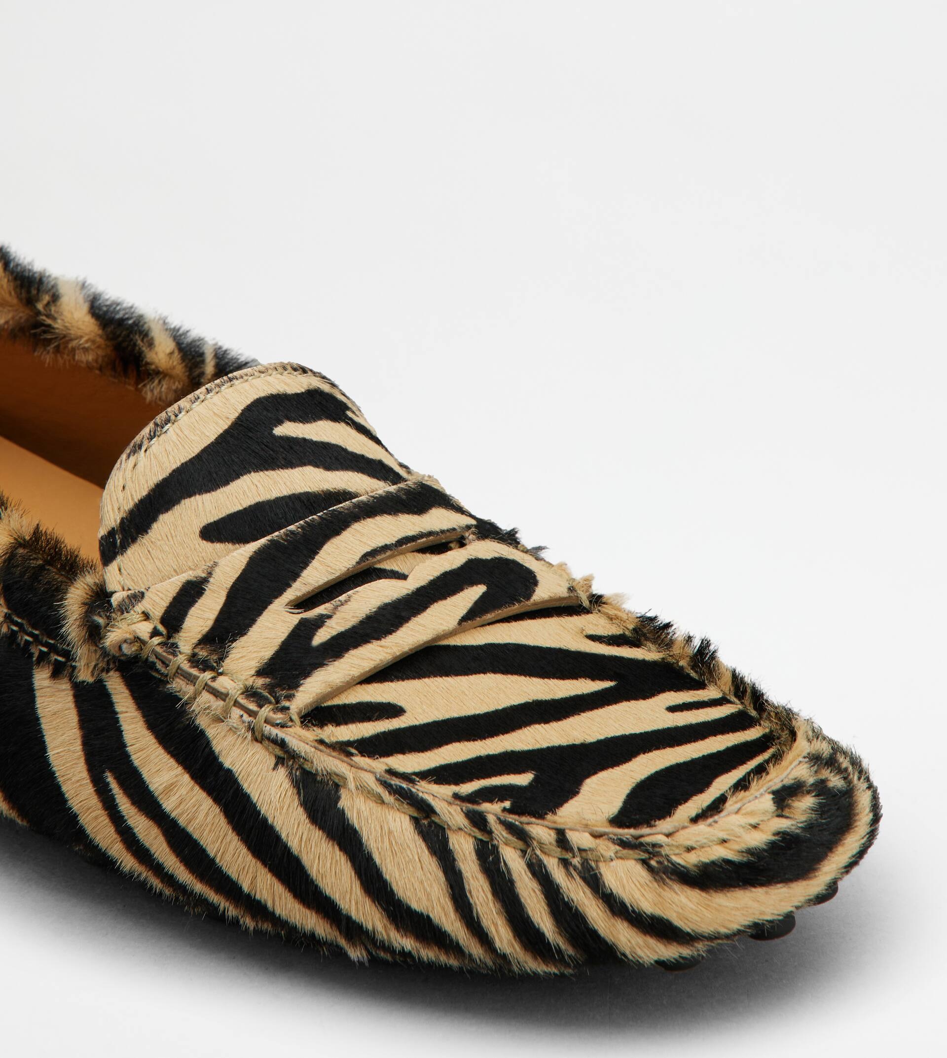 GOMMINO DRIVING SHOES IN PONY-SKIN EFFECT LEATHER - BLACK, BEIGE - 6