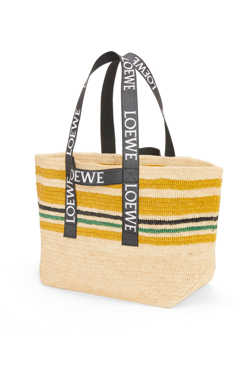 Loewe Fold Shopper in raffia outlook