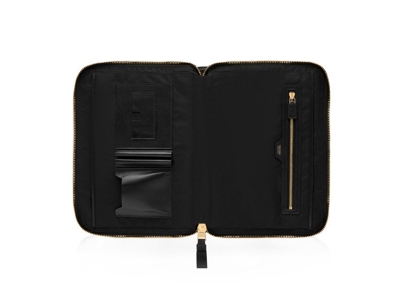 RECYCLED NYLON PORTFOLIO 4