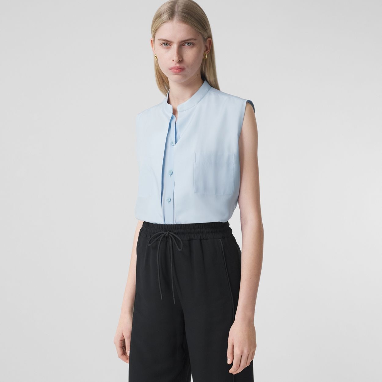 Logo Detail Sleeveless Silk Crepe de Chine Shirt - 2