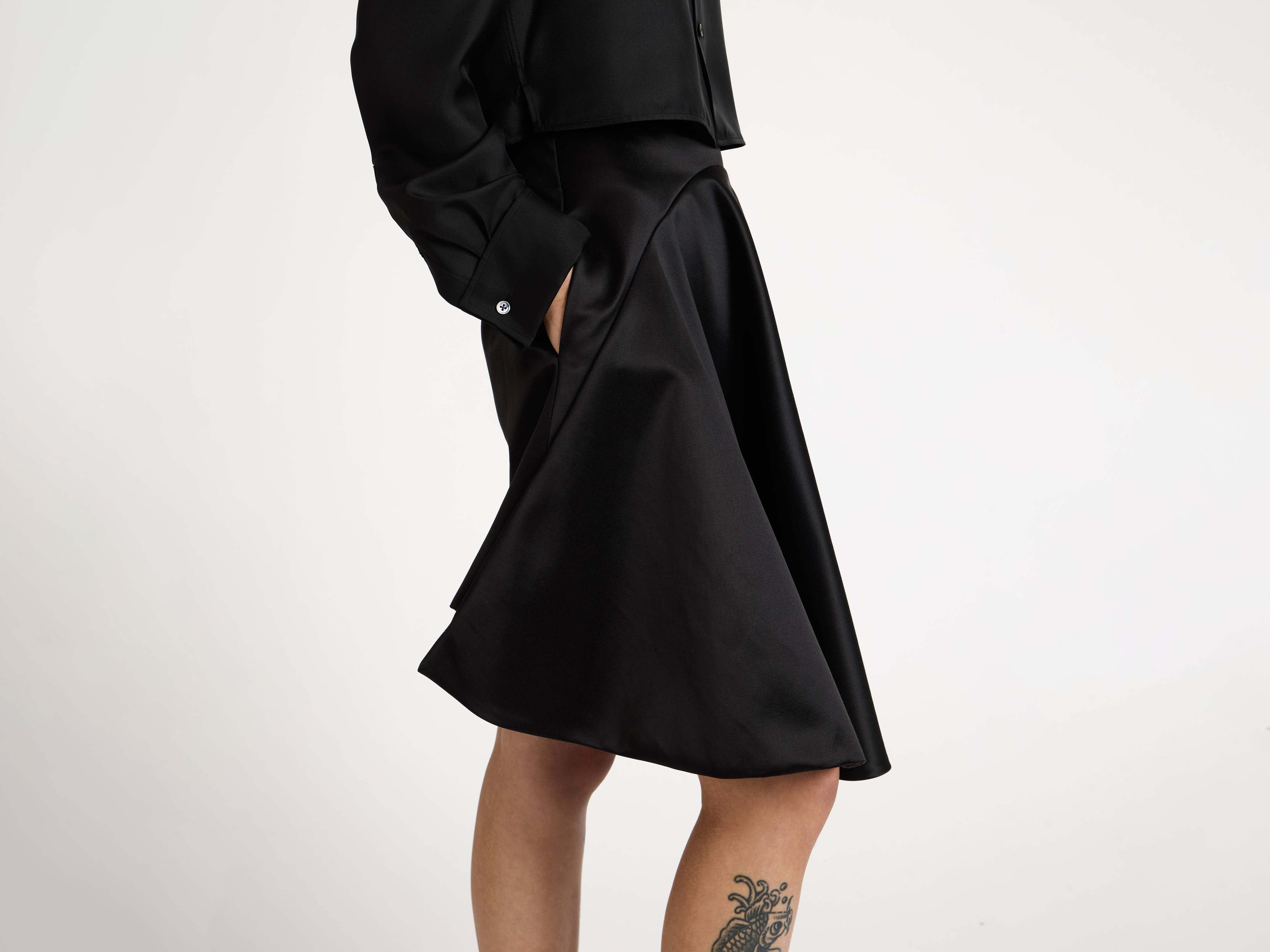 WOMENS TIPPED HEM CIRCLE SKIRT IN BLACK - 6